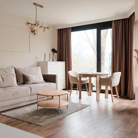 Unia Lublin Elegance Apartments Luaran gambar