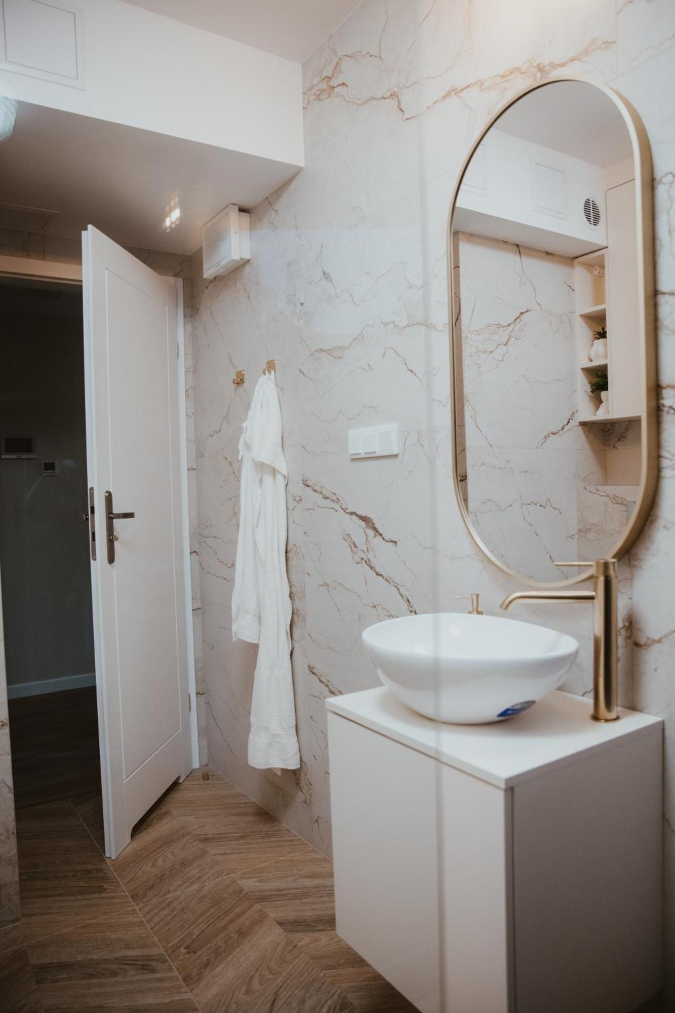 Unia Lublin Elegance Apartments Luaran gambar